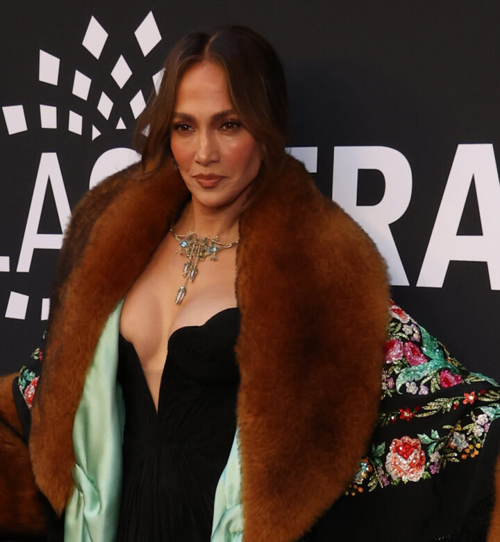 jennifer lopez thigh high boots
