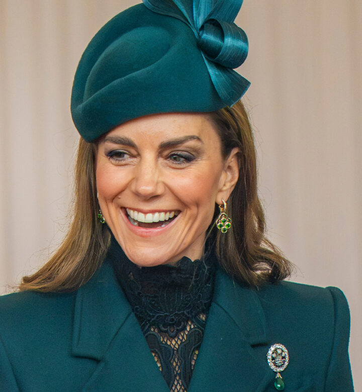 kate middleton wardrobe malfunction oman state dinner uni 720x780