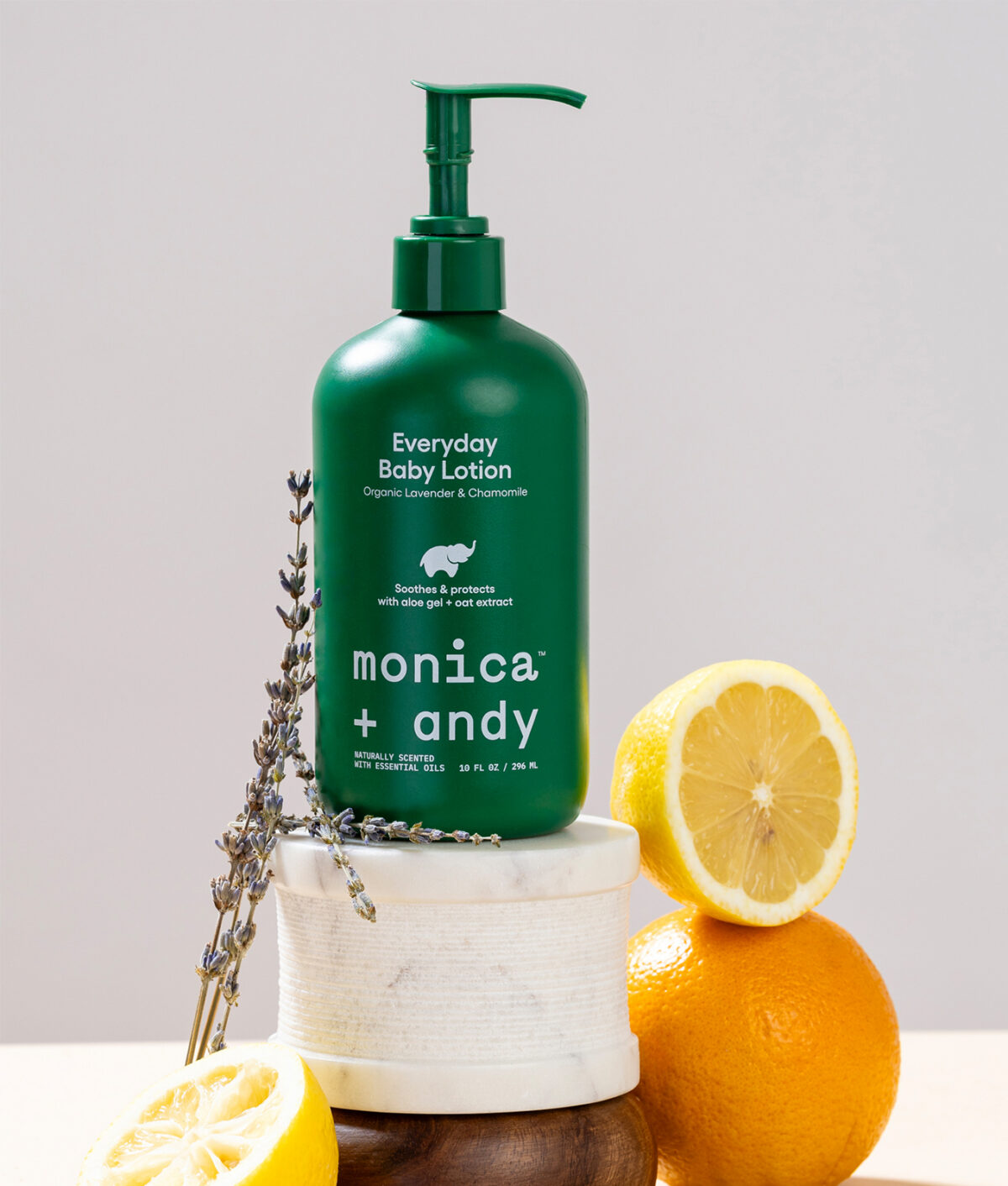monica-and-andy-everyday-body-lotion