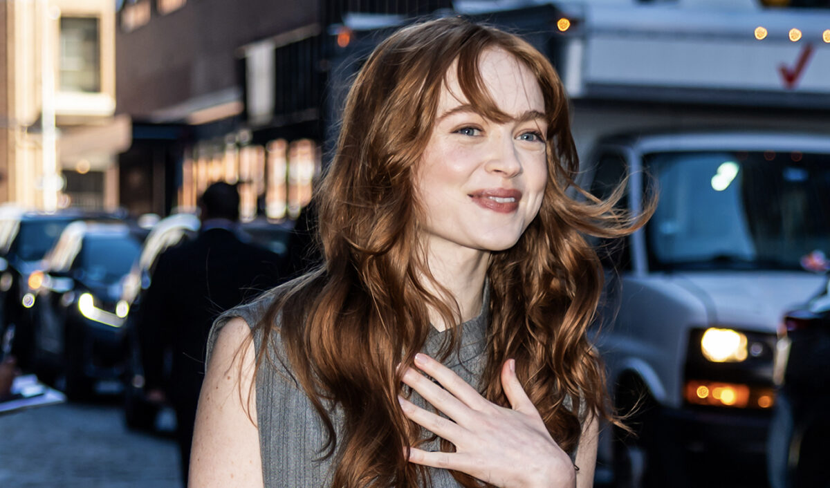 sadie sink 1200x706
