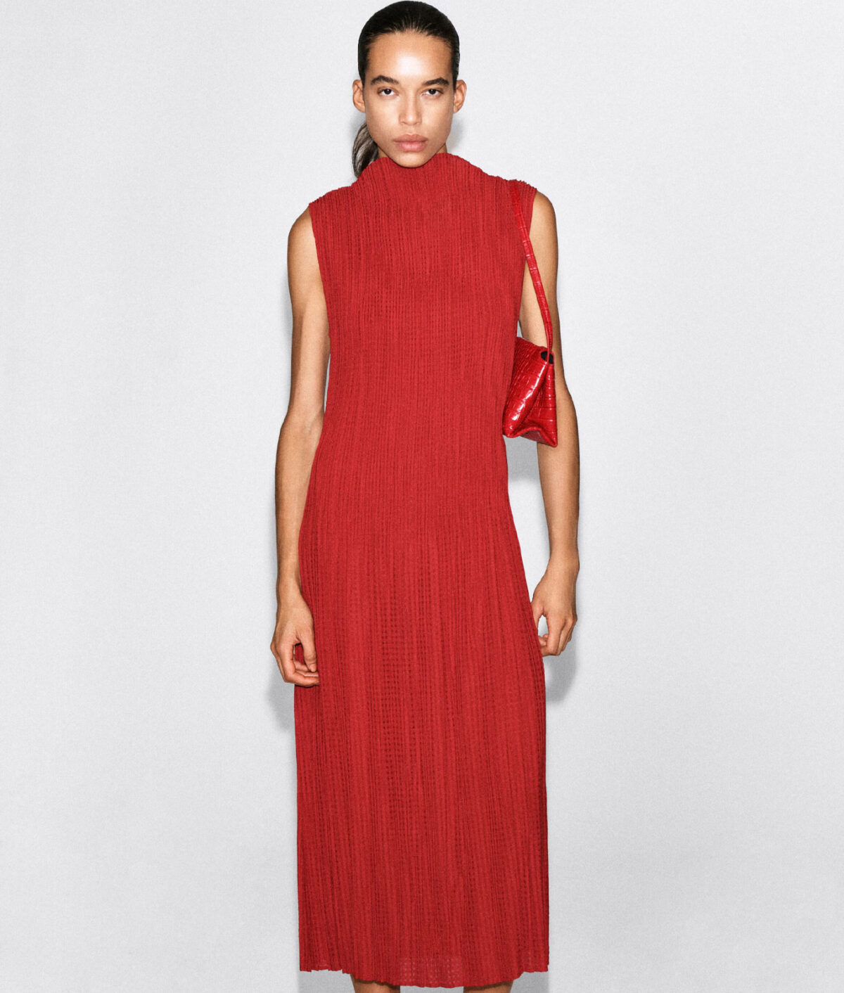 tomato-red-fall-color-trend-cos-pleated-sleeveless-maxidress